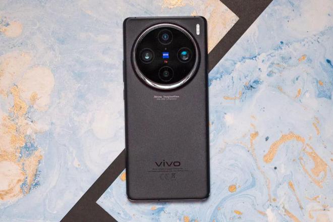 第二财季财报；vivo X200系列入网…PG电子试玩【简讯】英伟达公布2025财年(图3)